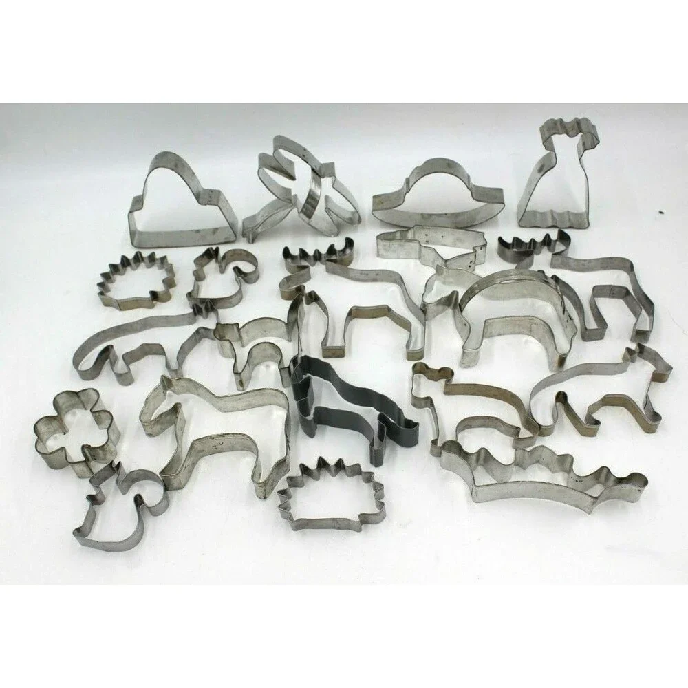 Lot of 20 Cookie Cutters Tin Metal Moose Squirrel Bear Fox Animals Horse Variety